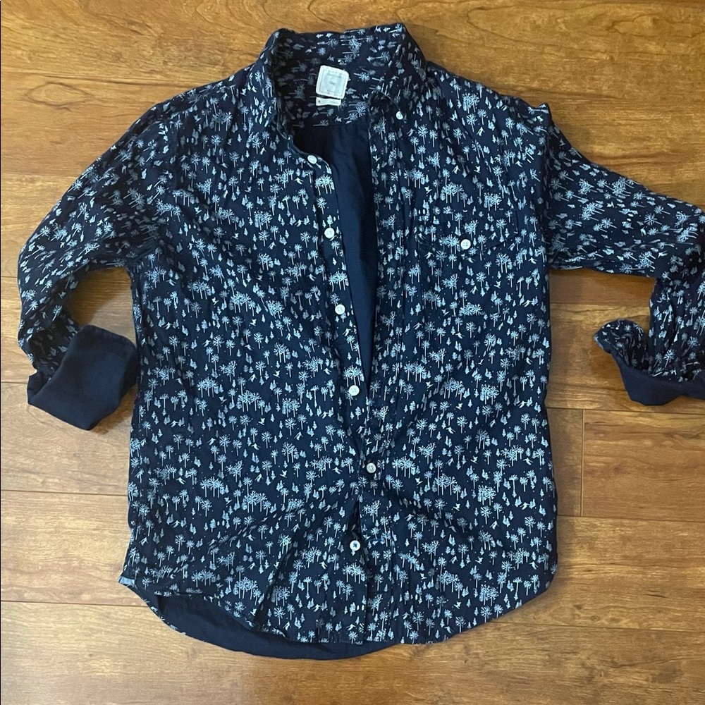 ⛷ GAP ski print navy collared button down